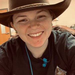 Meet your Posher, Emily